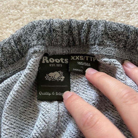 Roots Grey Sweatpants - Picture 7 of 7